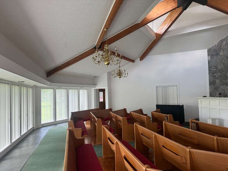 More Photos Of 1634 Main St, Murray Religious Facility For Sale