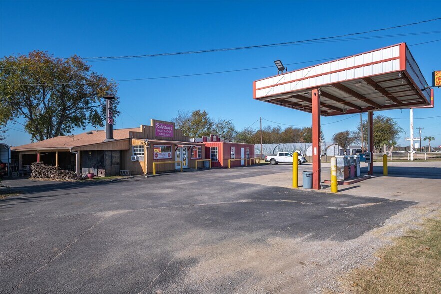 More Photos Of 28323 Interstate, Wills Point Restaurant For Sale