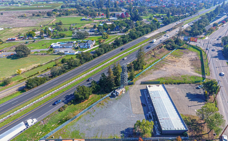 More Photos Of 10342 Old Redwood Hwy, Windsor Warehouse For Sale