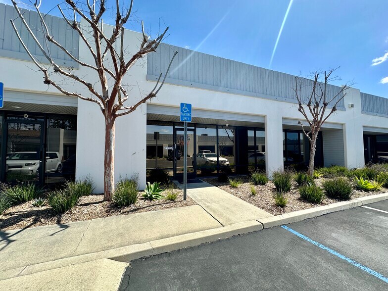 More Photos Of 450 Apollo St, Brea Warehouse For Sale