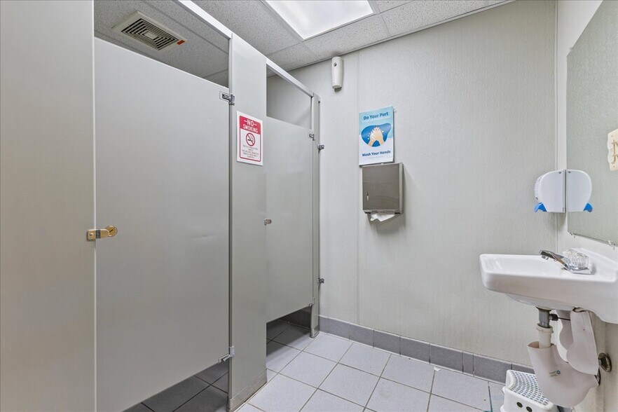 More Photos Of , Detroit Office For Sale