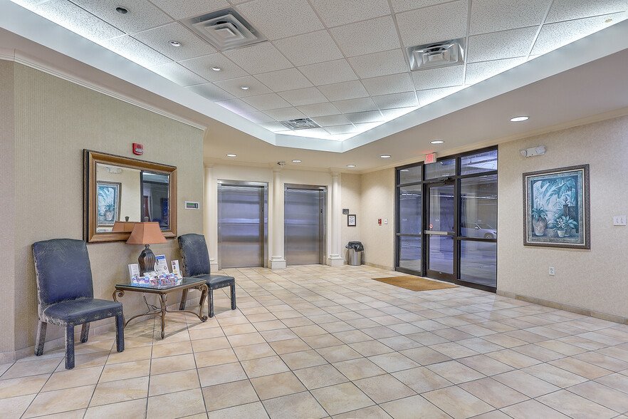 Primary Photo Of 597 Old Mount Holly Rd, Goose Creek Medical For Lease