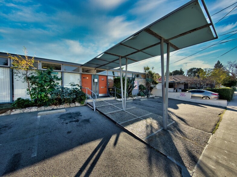 Primary Photo Of 1126 N Flower St, Santa Ana Medical For Sale