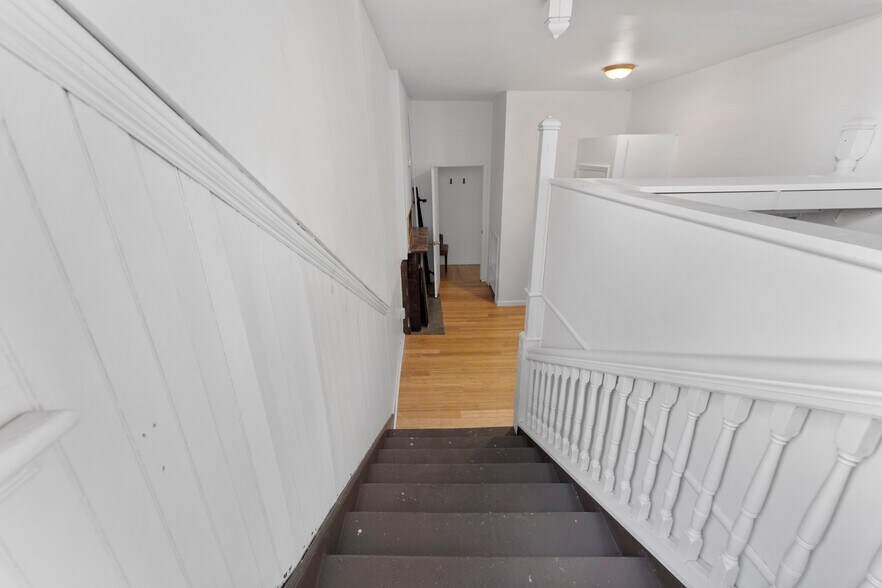 More Photos Of 137 Washington St, Binghamton Apartments For Lease