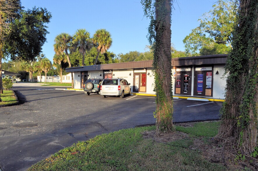 More Photos Of 2201 S French Ave, Sanford Storefront Retail Office For Lease