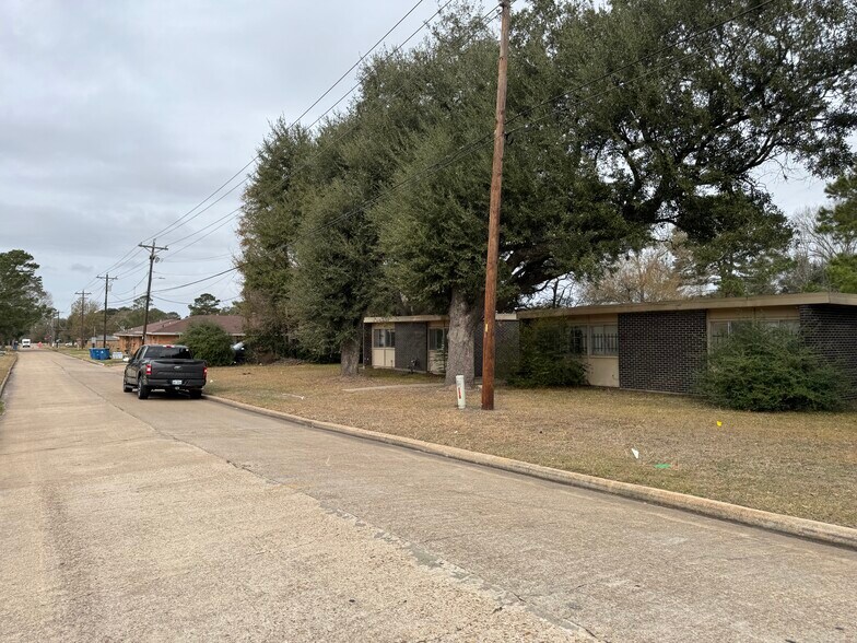 More Photos Of 300 Echols st, Prairie View Multifamily For Sale