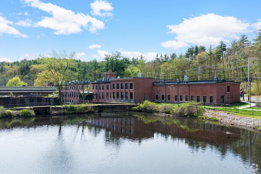 More Photos Of 5-15 Case St, Southbridge Apartments For Sale