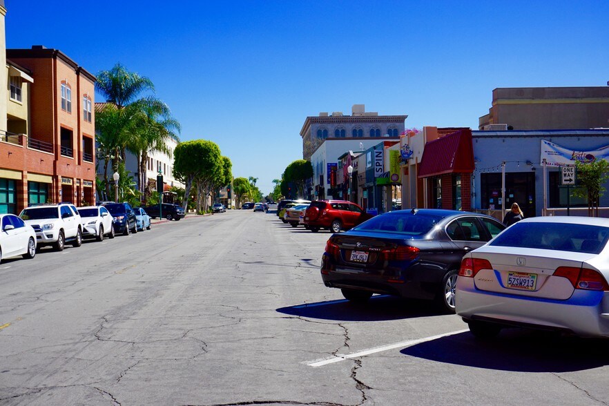 More Photos Of 140 W Wilshire Ave, Fullerton Storefront For Sale