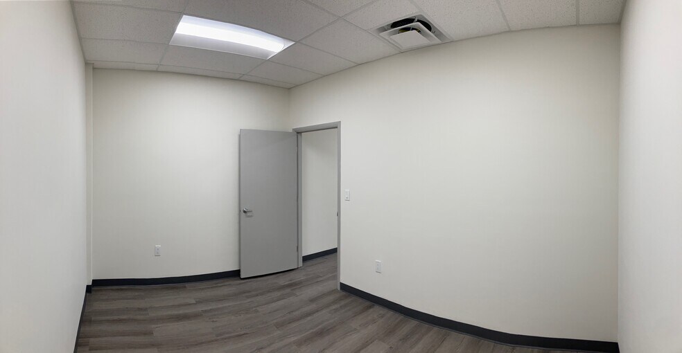 More Photos Of 11576 Pierson Rd, Wellington Warehouse For Lease