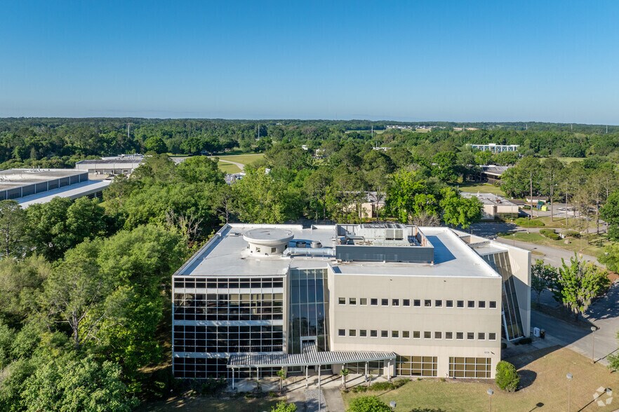 More Photos Of 11601 Research Cir, Alachua Office For Sale