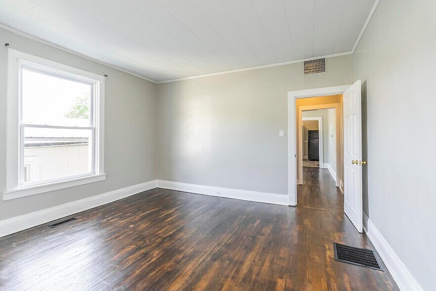 More Photos Of 265 S Highland St, Winchester Apartments For Sale