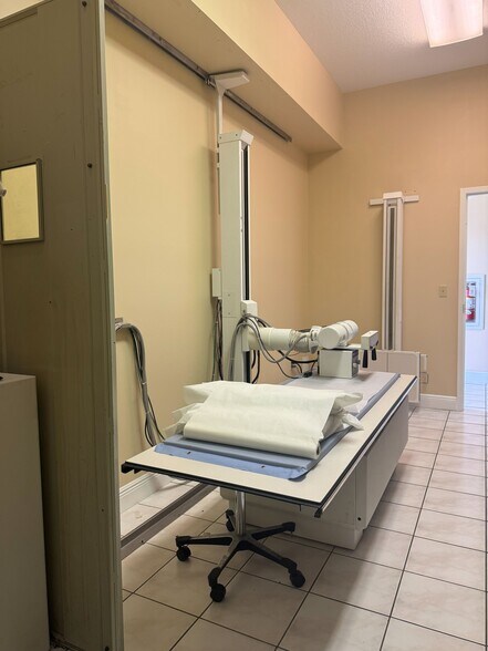 More Photos Of 1100 S Main St, Belle Glade Office Residential For Sale