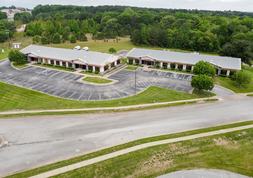 More Photos Of 104-115 Jordan Plaza Blvd, Tyler Unknown For Lease