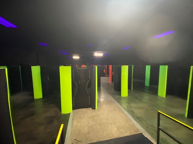 More Photos Of 3515 El Indio Hwy, Eagle Pass Bowling Alley For Sale