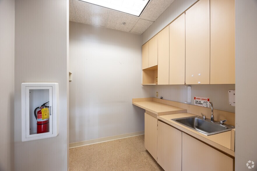 More Photos Of 4465 Nelson Brogdon Blvd, Buford Office For Lease