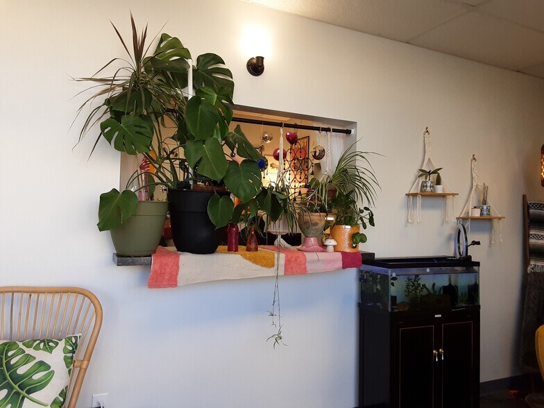 More Photos Of 9246 S Sheridan Rd, Tulsa Freestanding For Lease