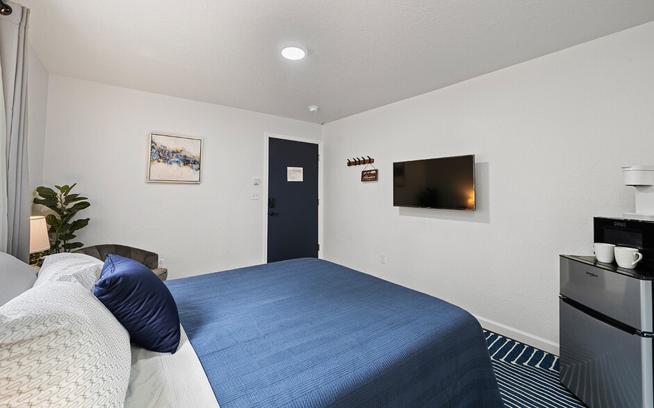 More Photos Of 3918 Pioneer Trl, South Lake Tahoe Hotel For Sale