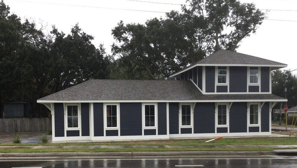 More Photos Of 1803 Curcor Dr, Gulfport Loft Creative Space For Lease