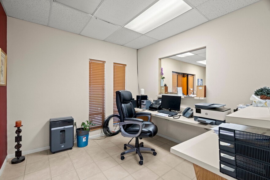 More Photos Of 10333 Seminole Blvd, Largo Office For Sale
