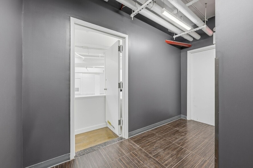More Photos Of 254 W 10th St, New York Apartments For Sale