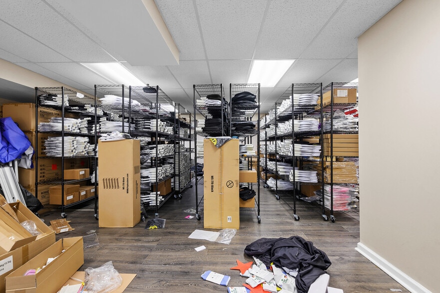 More Photos Of 11 Mayview Rd, Bridgeville Office For Sale