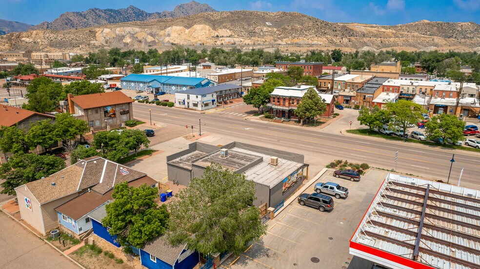 More Photos Of 402 W Royal Gorge Blvd, Canon City Freestanding For Sale