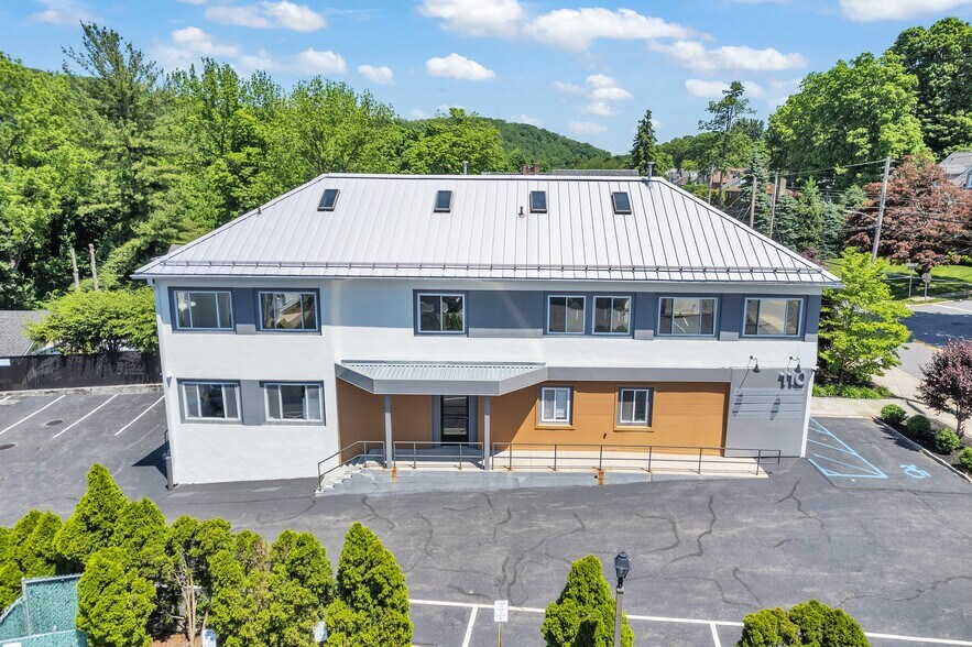 More Photos Of 110 Washington Ave, Pleasantville Medical For Lease