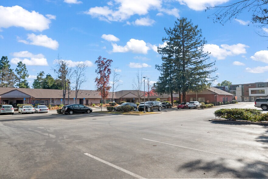 More Photos Of 10011 N Foothill Blvd, Cupertino Medical For Sale