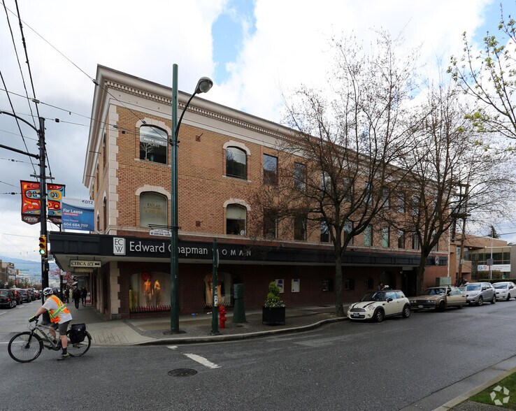 More Photos Of 2590-2596 Granville St, Vancouver Storefront Retail Office For Lease
