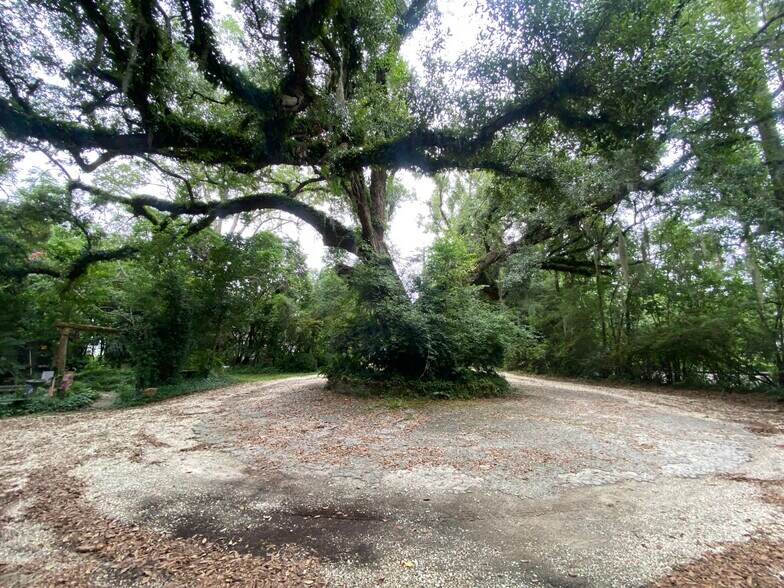 Primary Photo Of 306 E Doty Ave, Summerville Land For Sale