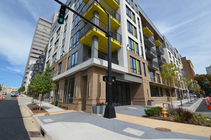 More Photos Of 501 W 4th St, Winston-Salem Apartments For Lease