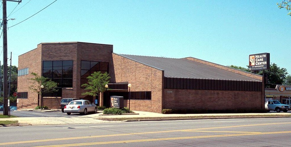 Primary Photo Of 10215 Roosevelt Rd, Westchester Office For Sale