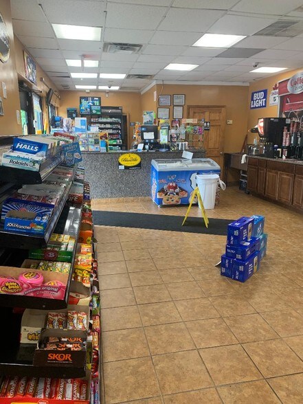 More Photos Of 2540 S Park Ave, Lackawanna Service Station For Sale