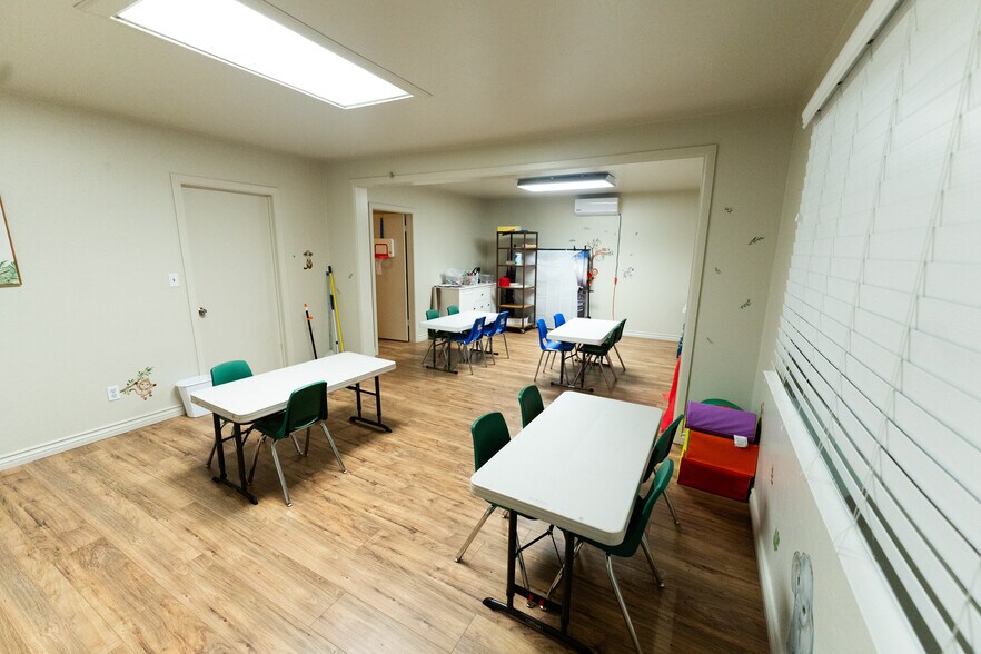 More Photos Of 631 12th St, Imperial Beach Religious Facility For Lease