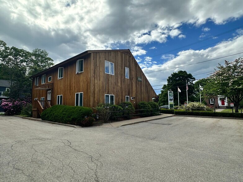 More Photos Of 300 Front St, Lincoln Office For Lease