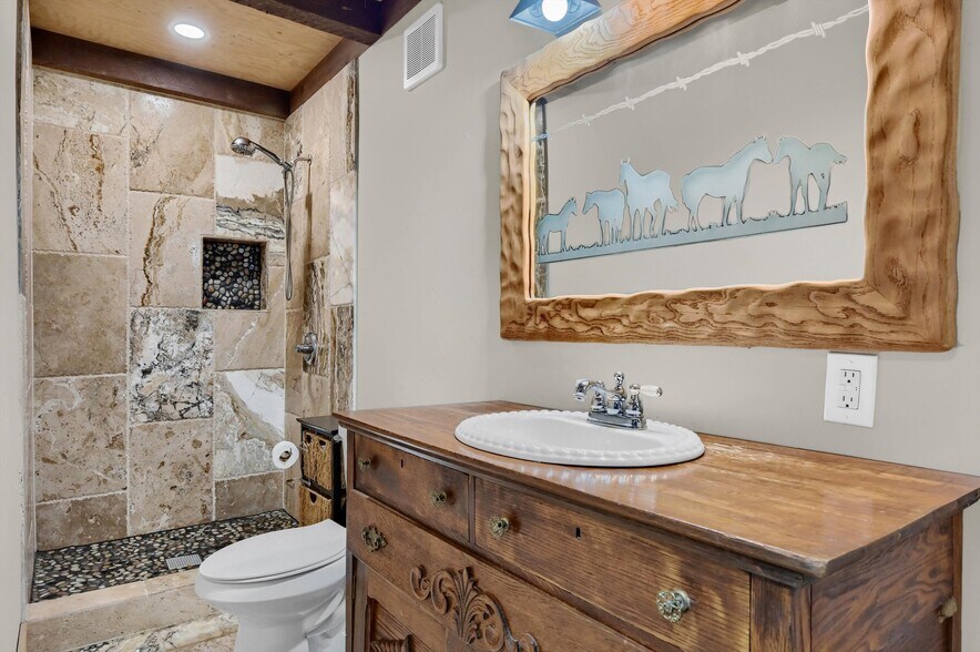 More Photos Of 9517 Collinsville fwy, Collinsville Industrial For Sale