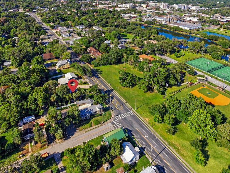 More Photos Of 527 NE 8th Ave, Ocala Office Residential For Sale