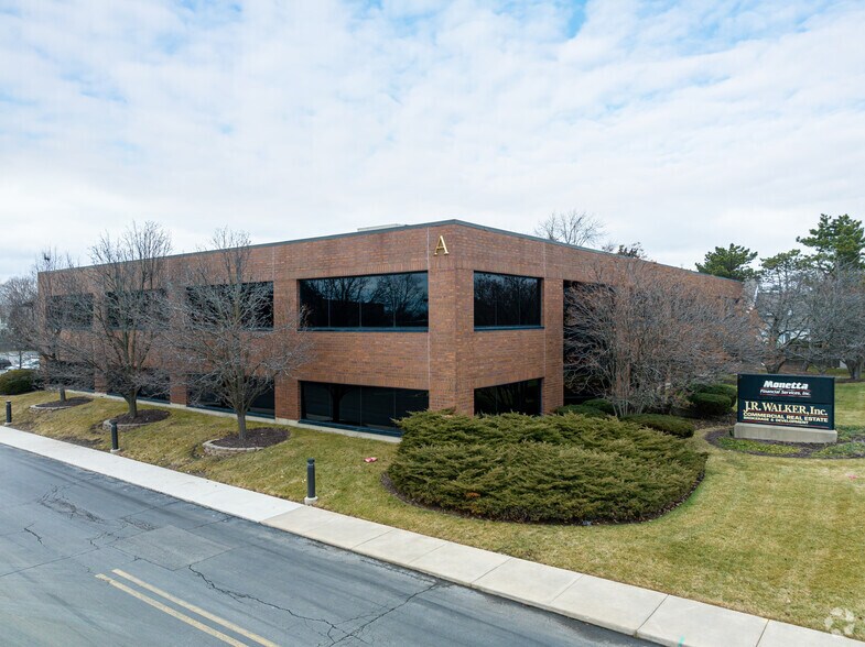 Primary Photo Of 1776 S Naperville Rd, Wheaton Office For Sale