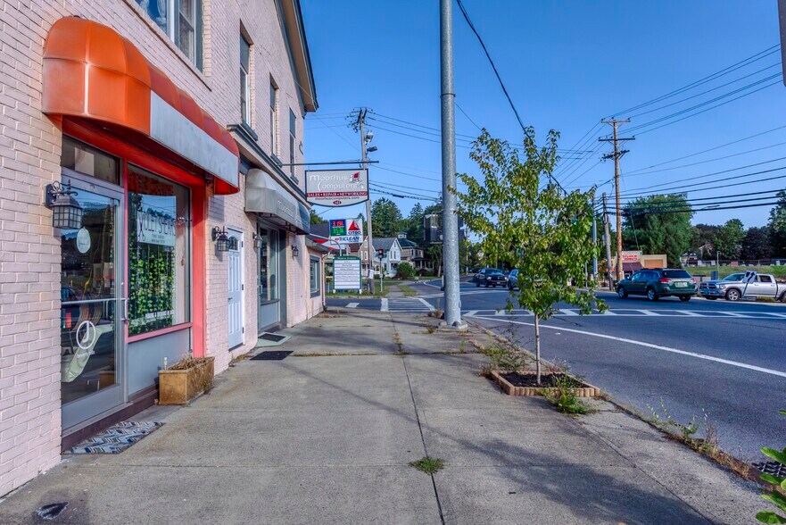 More Photos Of 141 Ulster Ave, Saugerties Storefront Retail Residential For Sale
