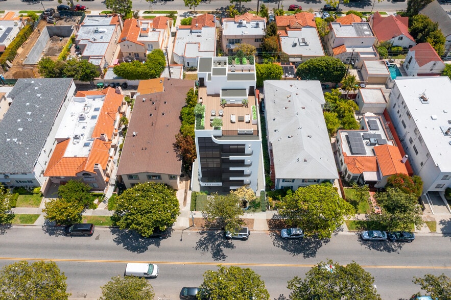 More Photos Of 332 S Doheny Dr, Beverly Hills Land For Sale