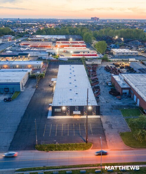 More Photos Of 985 Joyce Ave, Columbus Warehouse For Lease