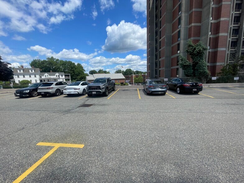More Photos Of 635 Massachusetts Ave, Arlington Storefront Retail Office For Lease