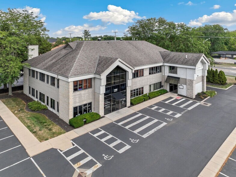 More Photos Of 1960-1980 Bethel Rd, Columbus Medical For Sale