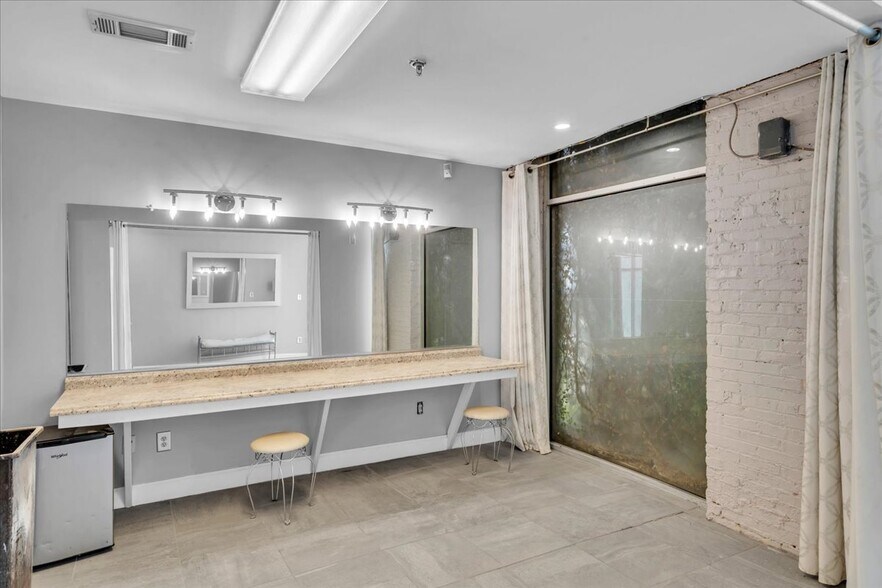 More Photos Of 519 Plum St, Macon-Bibb General Retail For Sale