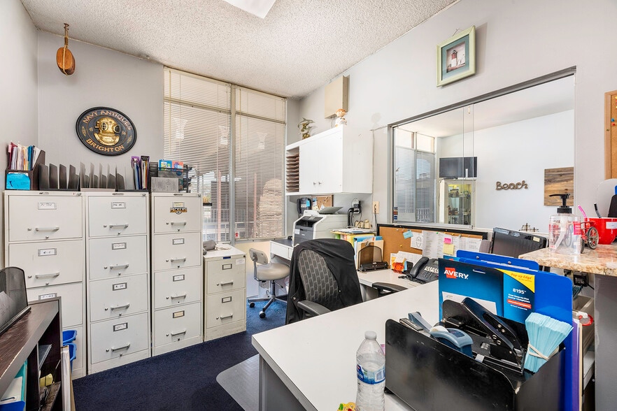 More Photos Of 3840 Woodruff Ave, Long Beach Medical For Lease