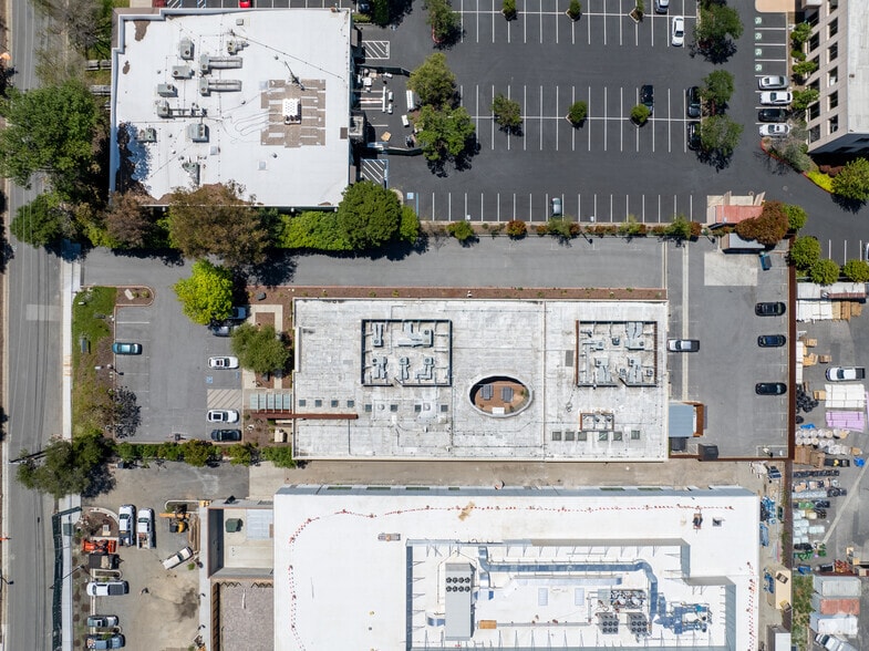 More Photos Of 4025 Bohannon Dr, Menlo Park Research And Development For Lease