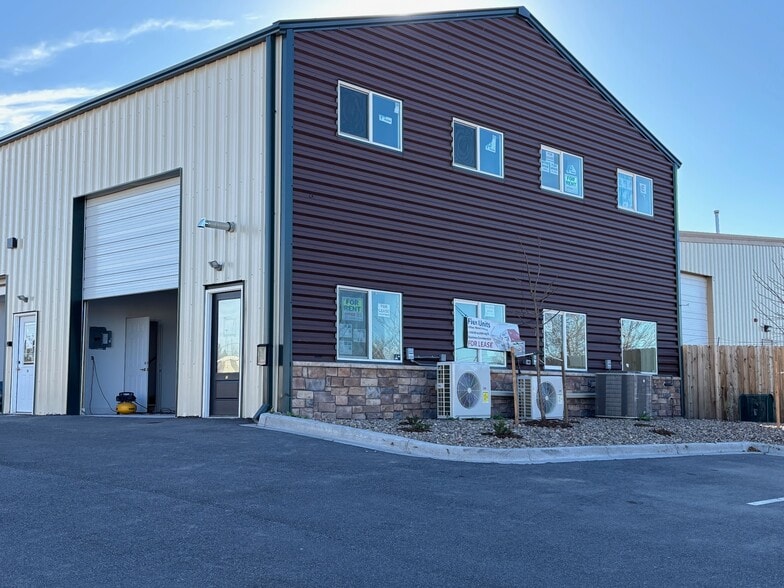 More Photos Of 282 Malibu St, Castle Rock Light Manufacturing For Lease