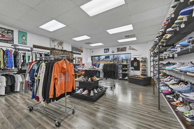 More Photos Of 340-348 N Military Ave, Green Bay Freestanding For Sale