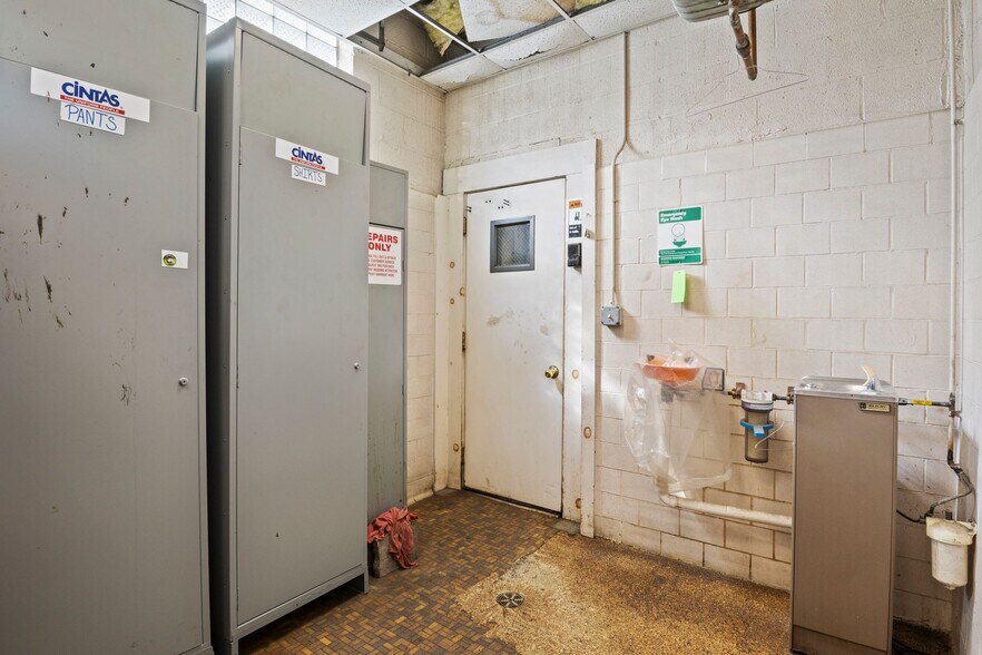 More Photos Of 9 Grimes St, Buffalo Industrial For Sale