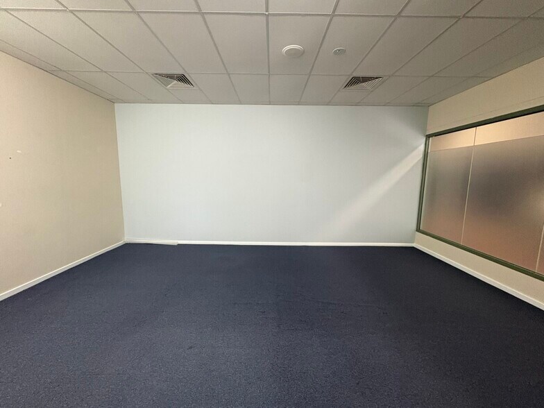 More Photos Of 158 Auburn St, Goulburn Office For Lease